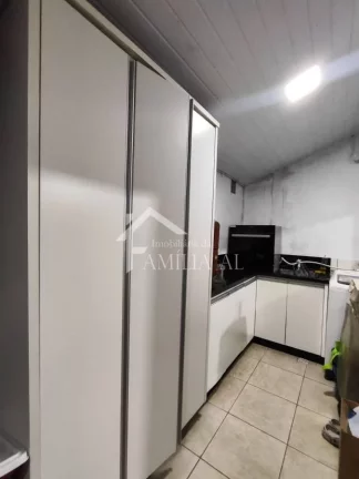 Imagem Geminado planta baixa no Espinheiros com abertura de 6 metros