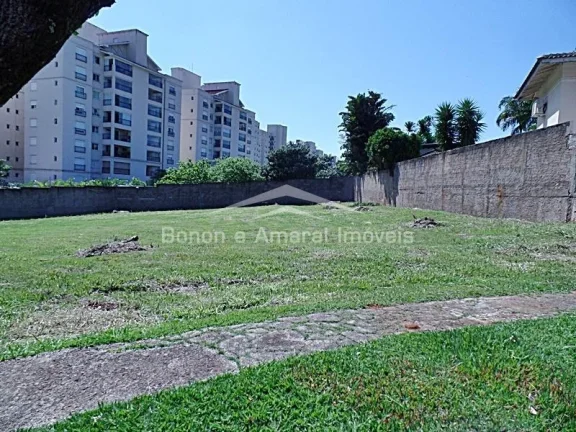 Imagem Excelente terreno de 1600m2 (plano com pouco de declive para o lado esquerdo)- 

- Condomínio com s...