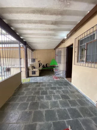 Imagem Casa para Venda em Peruíbe, Vila Erminda, 3 dormitórios, 1 suíte, 1 banheiro, 3 vagas