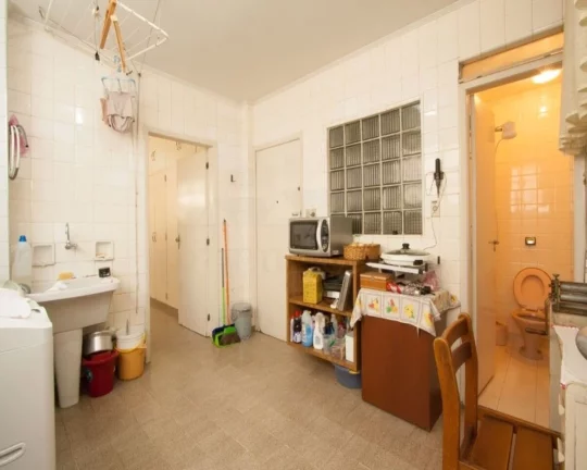 Imagem Belíssimo apartamento, ensolarado e ventilado, reformado, living , terraço, hall de distribuição...