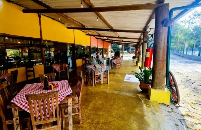 Imagem Restaurante/Ponto Comercial à Venda no Pé da Serra - Ubatuba / SP.