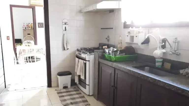 Imagem VENDO ESTA LINDA CASA EM NOVA FRIBURGO RJ. BAIRRO: PARQUE SÃO CLEMENTE.