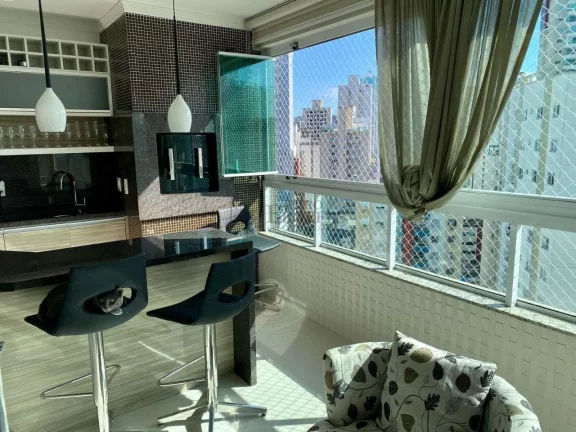 Imagem Apartamento com 3 dormitórios à venda no Centro de Balneário Camboriú/SC