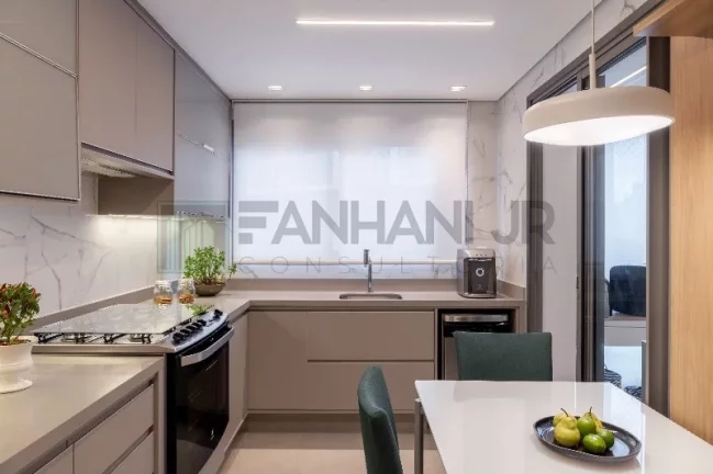 Imagem Apartamento de luxo à venda em São Paulo-SP, Vila Nova Conceição: 3 quartos, 3 suítes, 3 salas, 4 banheiros, 3 vagas, 168m².