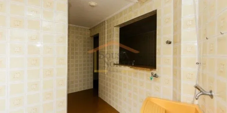 Imagem Apartamento 87m², 2 dormitórios, banheiro, sala aconchegante, cozinha funcional, pequeno quintal e...