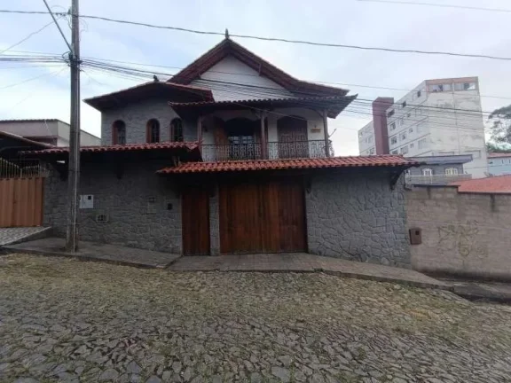 Imagem Casa aconchegante com escritório, três dormitórios, banheira e closet no bairro Boa Vista