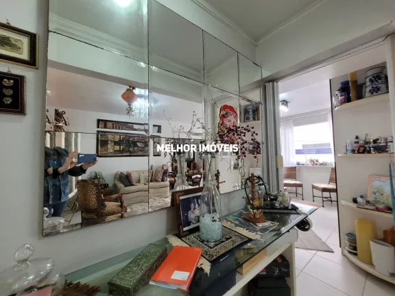 Imagem Apartamento á venda no Edifício Alfa Centauro localizado na Quadra Mar no centro de Balneário Camboriú.