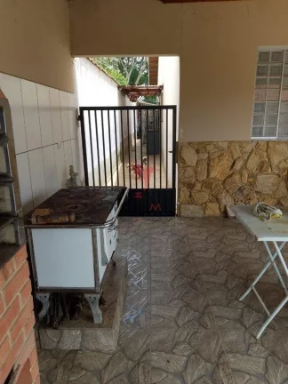 Imagem Vendo ou troco Casa de esquina no Jardim Botânico em São Pedro