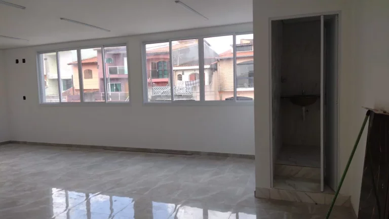 Imagem SALÃO COMERCIAL NOVO PARA LOCAÇÃO NA OLAVO HANSEN