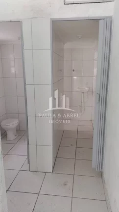 Imagem Salão Piso Superior com 280m², Vão Livre, Energia Trifásico, 4 Banheiros, sem elevador, Habite-se, na Principal Avenida do Jardim Zaíra, Mauá