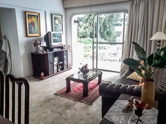 Imagem PITANGUEIRAS- LOCAL NOBRE , GARAGEM NO PRÉDIO , CHURRASQUEIRA E SALÃO DE JOGOS.