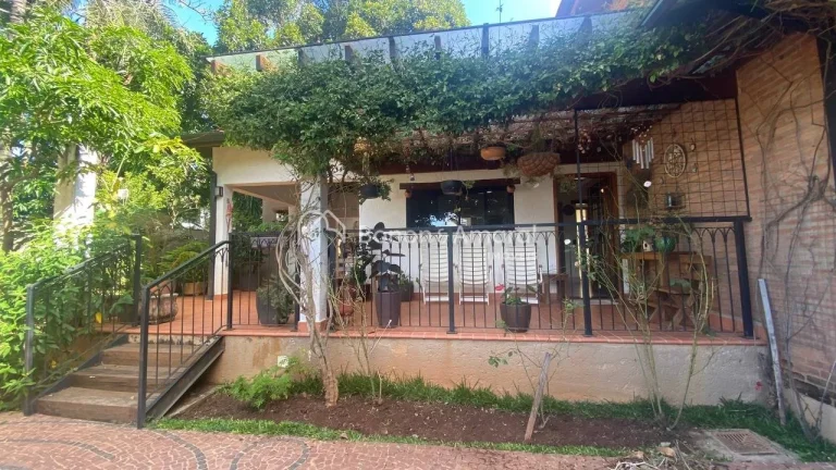 Imagem Descubra seu novo refÃºgio no San Conrado!

Terreno: 1.230 mÂ² | ConstruÃ§Ã£o: 230 mÂ²
 DocumentaÃ§Ã...