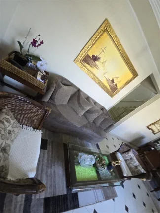 Imagem Sobrado à venda com 4 quartos, sendo 1 suíte, em JAGUARA, São Paulo - SP