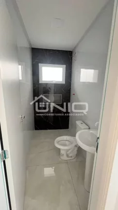Imagem Casa Suíte + 2 Quartos Parzianello / Aeroporto