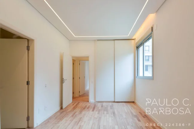 Imagem Jardins Venda - 3 Dormitórios (1 Suíte) - 2 Vagars - 187m²