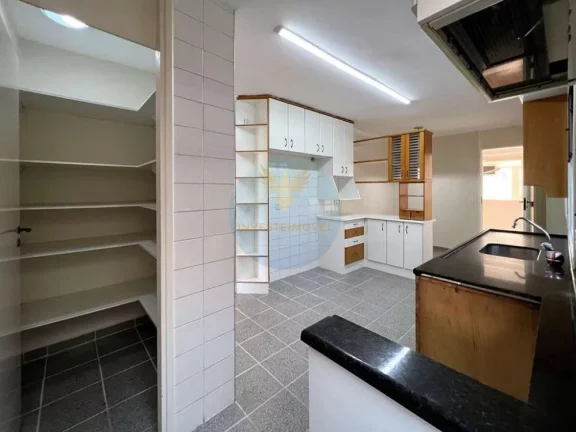Imagem Casa em Condomínio a Venda no bairro São Paulo II - Cotia, SP