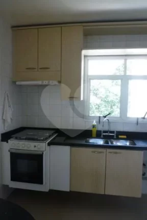 Imagem Apartamento à venda com 3 quartos, sendo 1 suíte, no condomínio Edifício Casa Blanca, São Paulo - SP