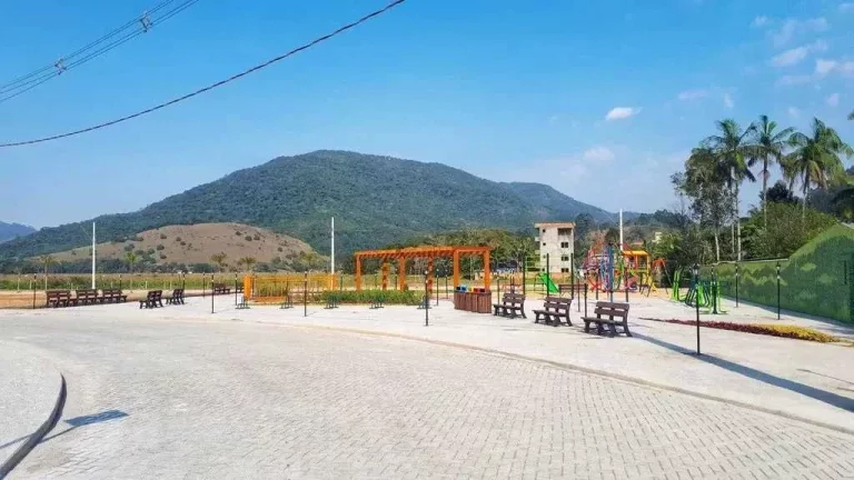 Imagem Terreno com 200m² no Bairro Sertão do Trombudo na Cidade de Itapema/SC