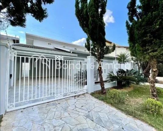 Imagem **UMA CASA PARA CHAMAR DE OÁSIS!**

Situada em uma localização privilegiada, próximo a padarias,...
