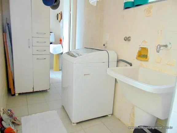 Imagem PITANGUEIRAS- NO CALÇADÃO , LOCALIZAÇÃO ESPETACULAR , GARAGEM NO PRÉDIO.