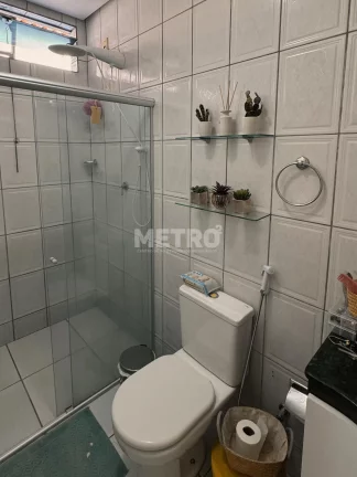 Imagem Casa à venda no Caminho do Sol, 3 4, sendo 01 suíte, escritório, piscina