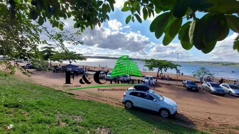 Imagem Chácara para Venda em Itirapina, Broa, 2 dormitórios, 1 suíte, 2 banheiros, 4 vagas