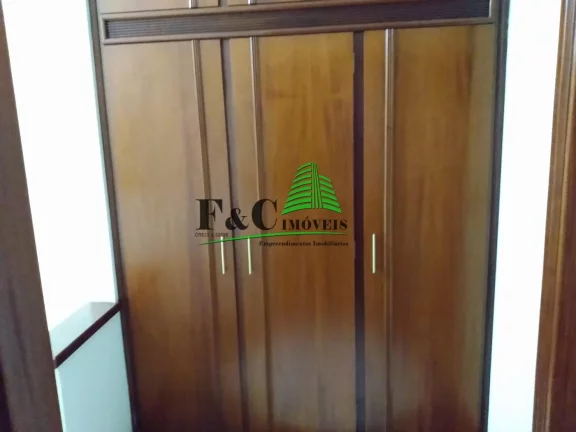 Imagem Casa / Sobrado para Venda em Limeira, Vila Queiroz, 3 dormitórios, 1 suíte, 2 banheiros, 4 vagas