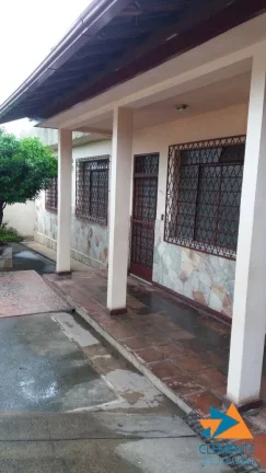 Imagem EXCELENTE CASA PARA FINS COMERCIAIS E RESIDENCIAL