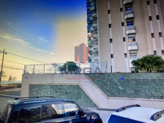 Imagem Lindo apto na Av Gil Veloso, sol da manhã, de frente p o mar da Praia da Costa. Com 250m2,Sendo 4 q...