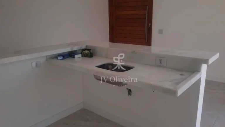 Imagem Casa em condomínio à venda, 300 m², 3 suítes, 4 banheiros, 4 vagas - Jardim Caiapia - Cotia/SP