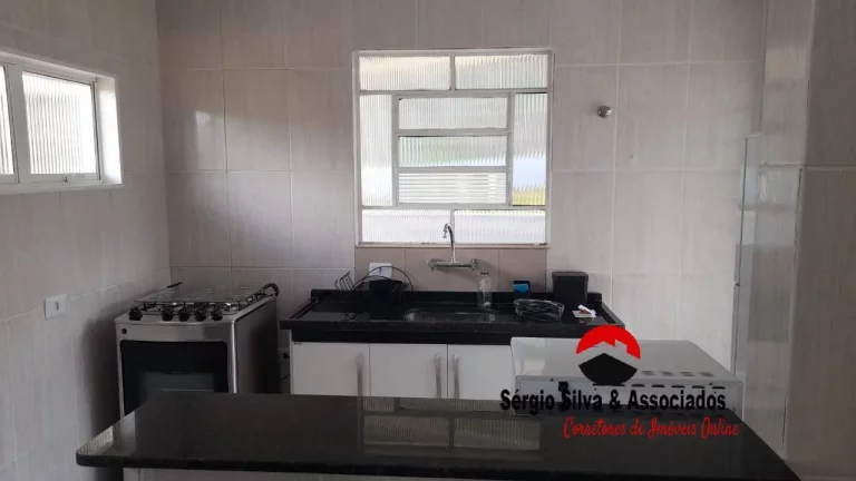 Imagem Casa a Venda na Região de Vila Abernessia, em Campos do Jordão - SP.