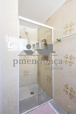Imagem Ótimo apartamento no 2º andar, localizado na Rua Alves Guimarães, com 129m².