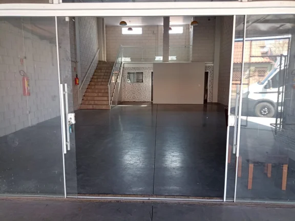 Imagem Sala Comercial para Locação em Votorantim-SP, Real Parque II: 1 Sala, 2 Banheiros, 150,00m² de Área, 1 mezanino.