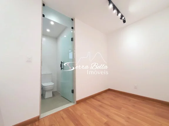 Imagem Casa com 3 dormitórios à venda, 170 m² por R$ 1.580.000,00 - Carlos Guinle - Teresópolis/RJ