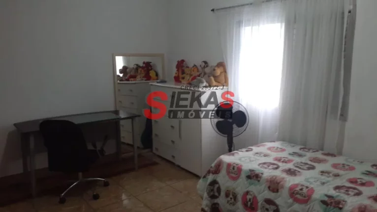 Imagem Imperdível oportunidade: Casa à venda em São Paulo-SP, na Chácara Califórnia, com 3 quartos, 1 sala, 2 banheiros, 2 vagas de garagem e 140 m² de área.