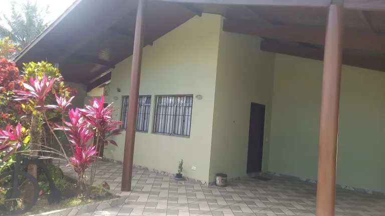 Imagem Casa para Temporada em Itanhaém, Bopiranga, 3 dormitórios, 2 banheiros, 5 vagas