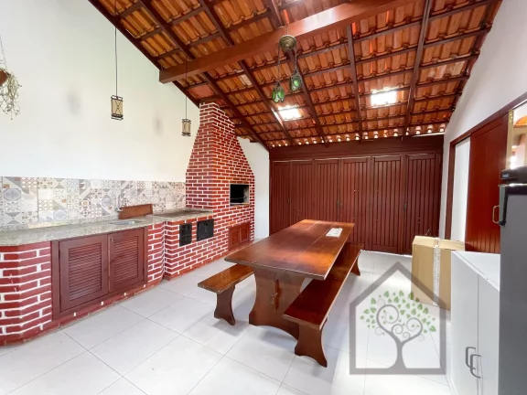 Imagem Casa em Condomínio fechado alto padrão em Sambaqui