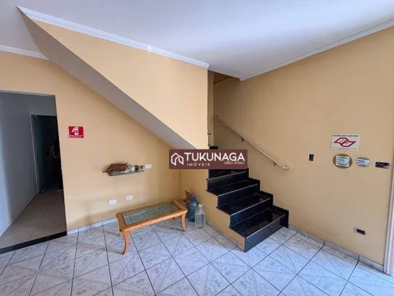 Imagem Sobrado com 3 quartos para alugar, 74 m² por R$ 3.148/mês - Cidade Brasil - Guarulhos/SP