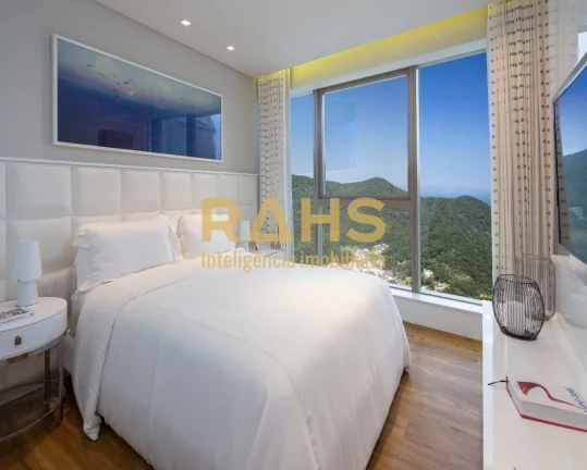 Imagem 81 andares, o maior residencial da América Latina; Altura: 281 metros; 264 apartamentos; Tamanho do...