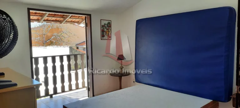 Imagem Casa Duplex em Condomínio c/ 3 Qtos ( 2 Suítes )
