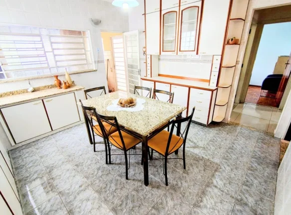 Imagem Venda , casa térrea , Cidade Jardim em Campinas !
Local de fácil acesso para rodovias e aeroporto ...