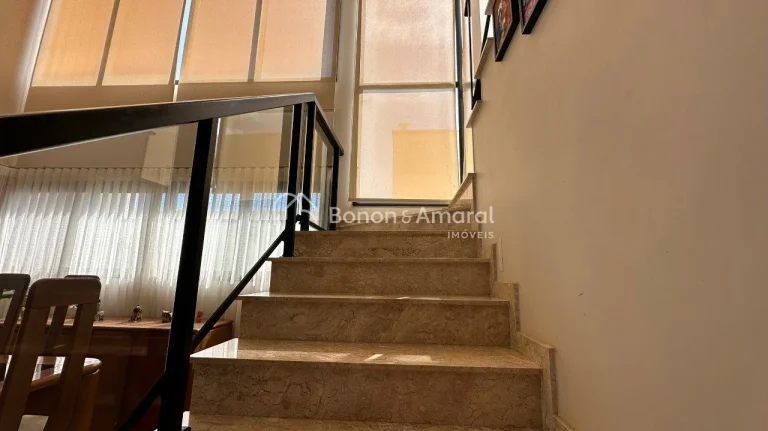 Imagem Casa à venda no Swiss Park, magnífica em rua sem saída e próximo a área de preservação. Sala ...