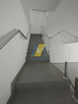 Imagem Salão Comercial Amplo para Locação 300m² | Espaço e Versatilidade