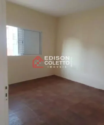 Imagem Pronto para Morar - Excelente casa à venda de vila no Centro de Piracicaba!!