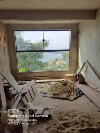 Imagem Casa para Venda em Rio de Janeiro, Barra De Guaratiba, 4 dormitórios, 1 suíte, 5 banheiros, 4 vagas