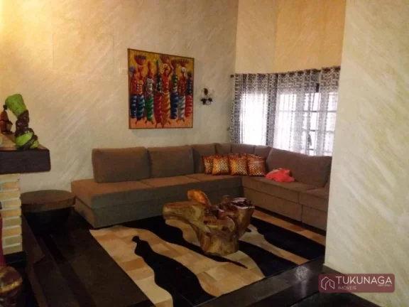Imagem Chácara Alto Padrão - Condomínio - Igaratá - SP