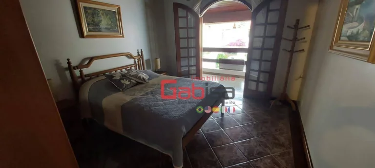 Imagem Casa com 5 dormitórios à venda, 200 m² por R$ 1.400.000,00 - Centro - Arraial do Cabo/RJ