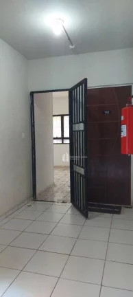 Imagem Apartamento com 3 dormitórios à venda, por R$ 170.000,00 - Condomínio DEL REY RESIDENCE - Cristo Rei - Teresina/PI