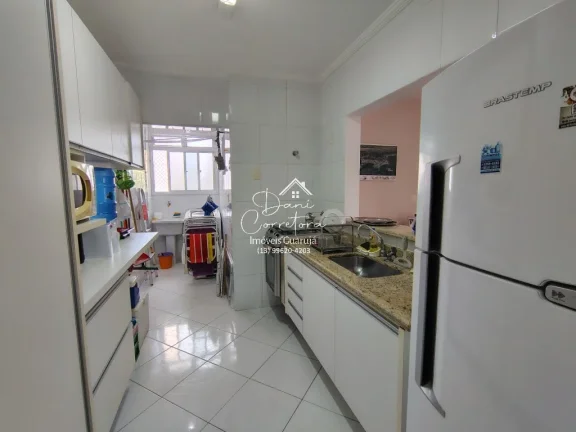 Imagem Apartamento à Venda ou Locação em Guarujá-SP a 30m da praia das Astúrias: 3 Quartos, 1 Suíte, 2 Salas, 2 Banheiros, 2 Vagas, 90m².