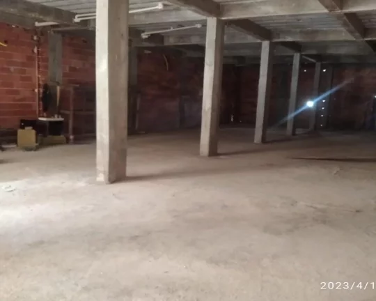 Imagem salão comercial com 300 m2 FL26
